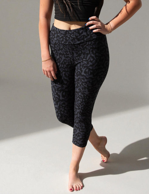 SA Exclusive Black Panther Capri Leggings