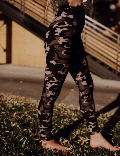 SA Exclusive Camo Leggings