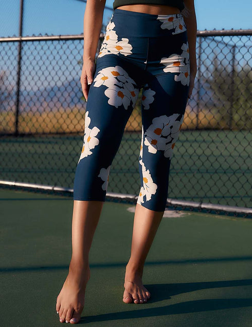 SA Exclusive Nocturnal Elegance Capri Leggings