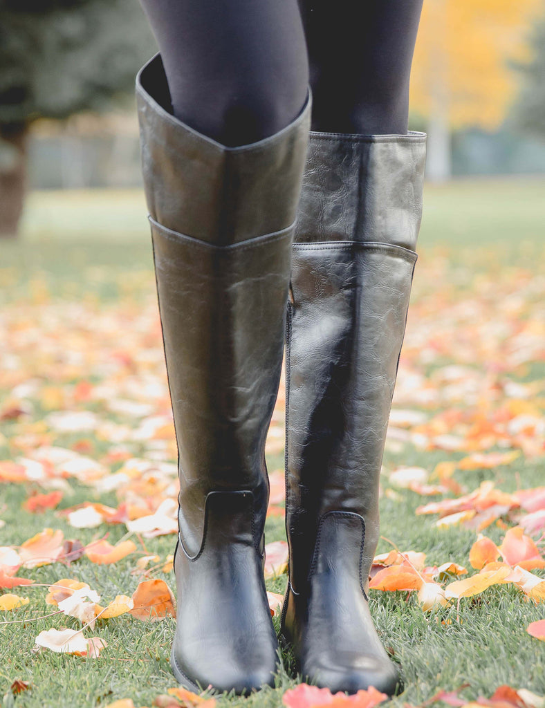 How The Non-Equestrian Wears Riding Boots
