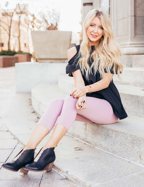 SA Exclusive Dusty Rose Solid Capri Leggings