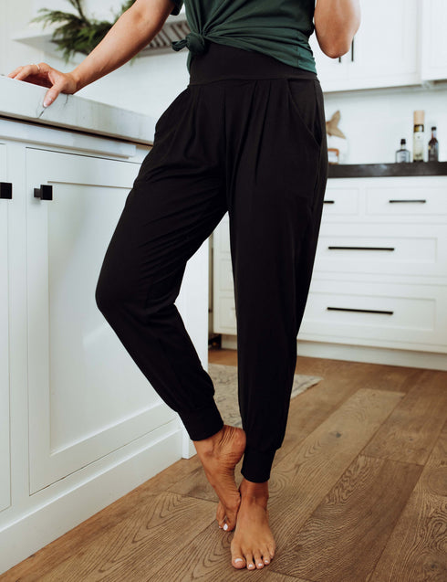 These $15 Harem Pants Have 800+ 5-Star  Reviews