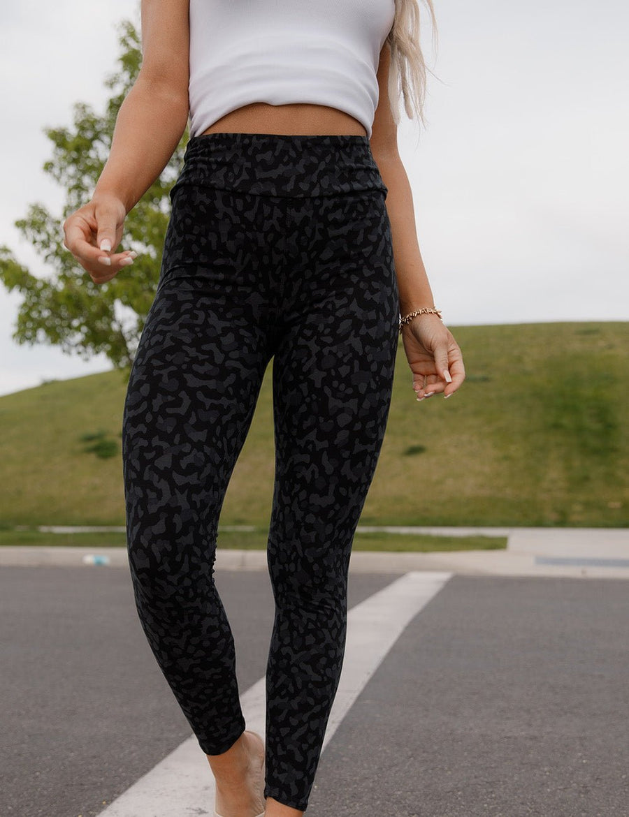 SA Exclusive Black Panther Pocket Leggings