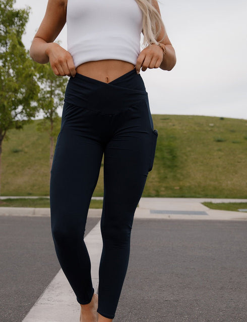 Amazon.com: Women Seamless Tummy Control Cross Waist Pockets Yoga Pants  Running Workout Legging Trousers (as1, Alpha, m, Regular, Regular, Black) :  Clothing, Shoes & Jewelry