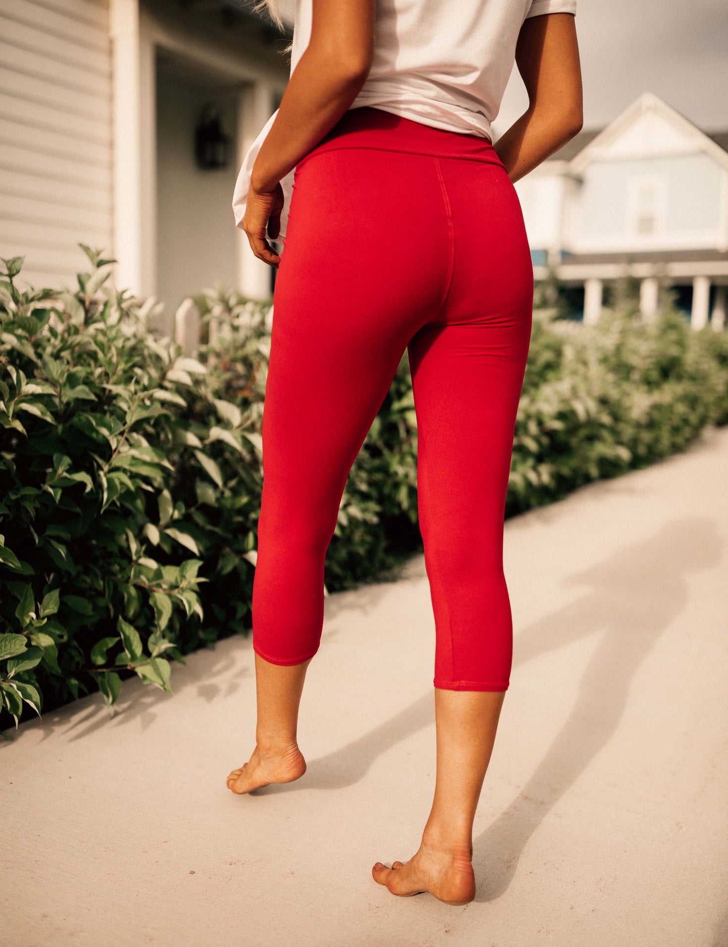 SA Exclusive Red Solid Capri Leggings SimpleAddiction