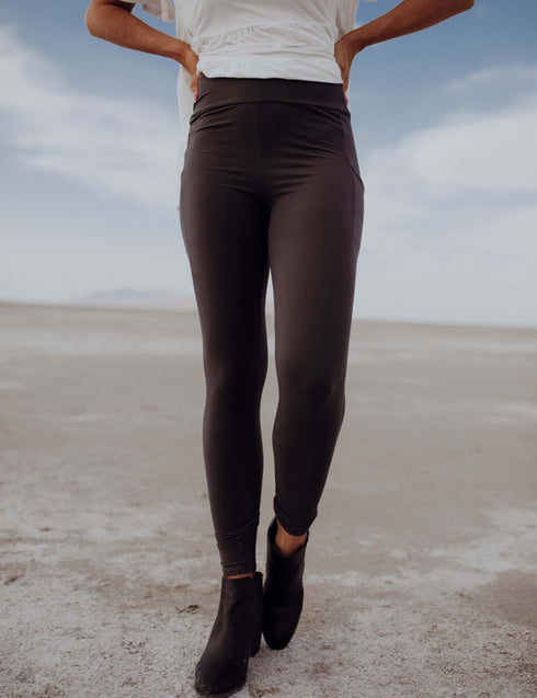 Simple Addiction Buttery Soft Black Solid Leggings (US, Alpha, XX