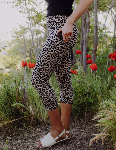 SA Exclusive Sassy Tan Leopard Capri Pocket Leggings – SimpleAddiction